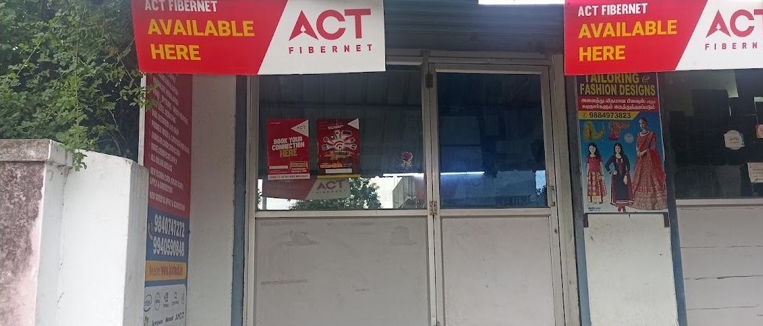 BLU TECH shop front in Urapakkam, Chennai
